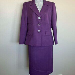 Le Suit skirt suit, size 6. Purple.